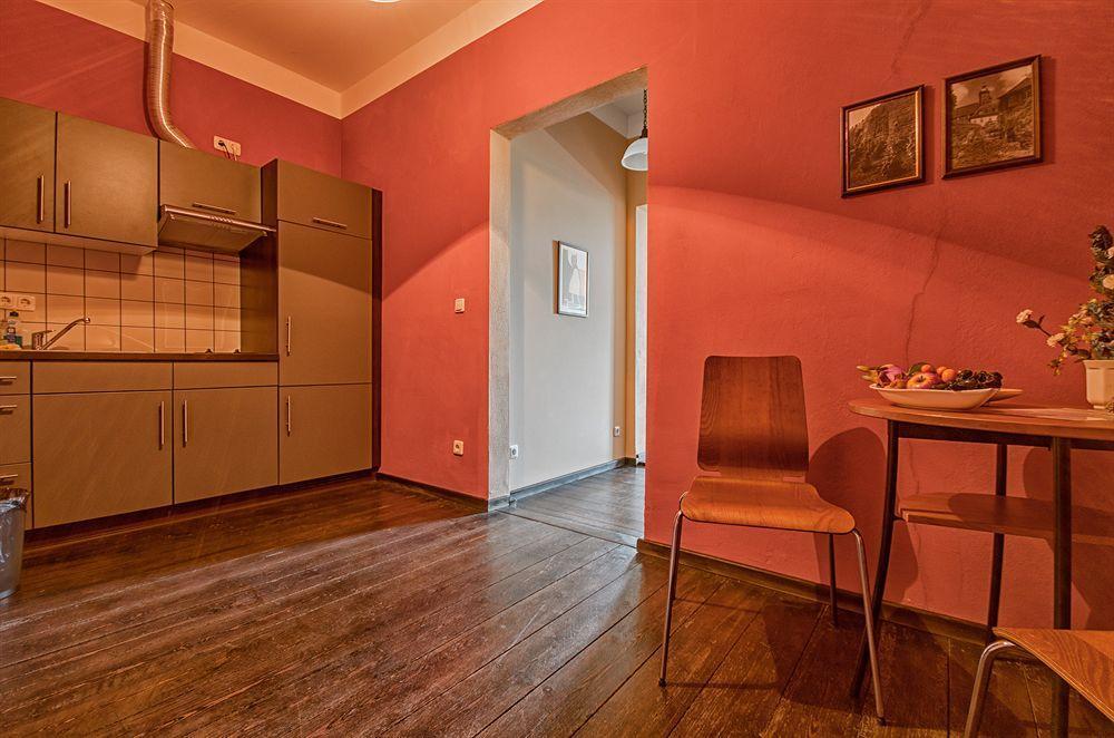 Hotel Zur Henne Νάουμπουργκ Εξωτερικό φωτογραφία