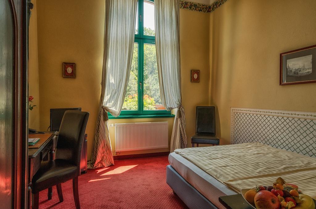Hotel Zur Henne Νάουμπουργκ Εξωτερικό φωτογραφία