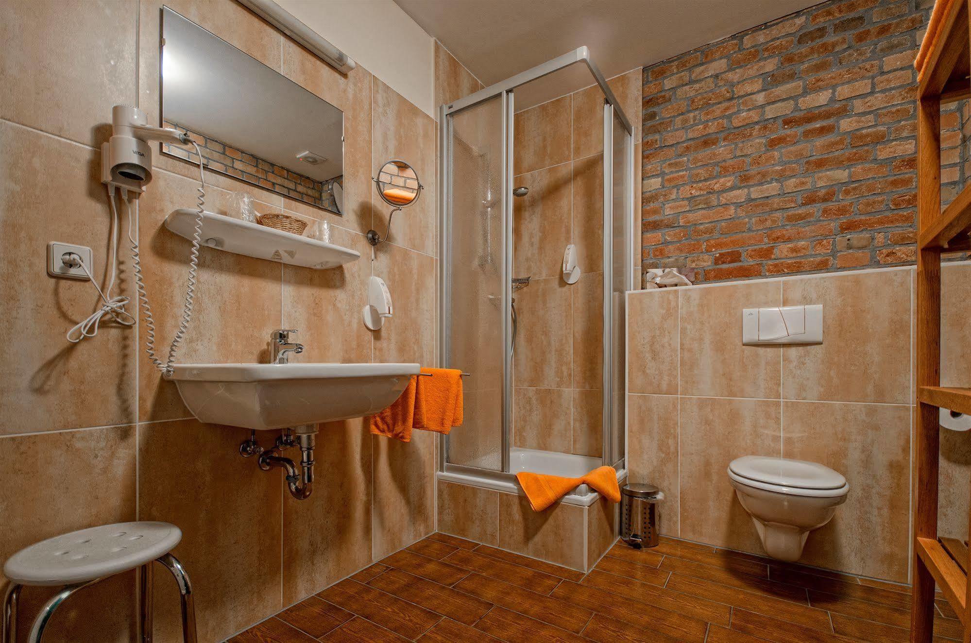 Hotel Zur Henne Νάουμπουργκ Εξωτερικό φωτογραφία